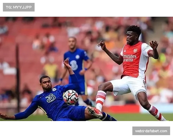 朗斯积分追平马赛,净胜球劣势暂居次席仍保争冠希望