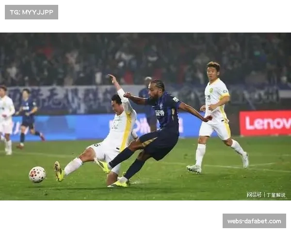 武汉三镇进攻体系生疏 外援配合不足致攻坚能力薄弱